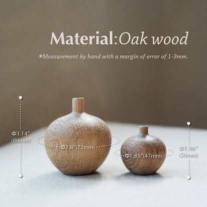 Diagram showing the dimensions of the small and large oak wood vases.